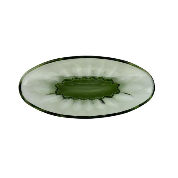 Vintage Green Pressed Glass Oval Serving or Candy Dish, Mid Century Avocado - Picture 3 of 16